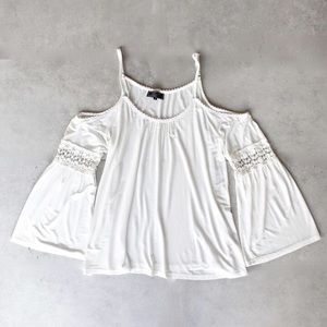 NWOT Cold Shoulder Boho Top